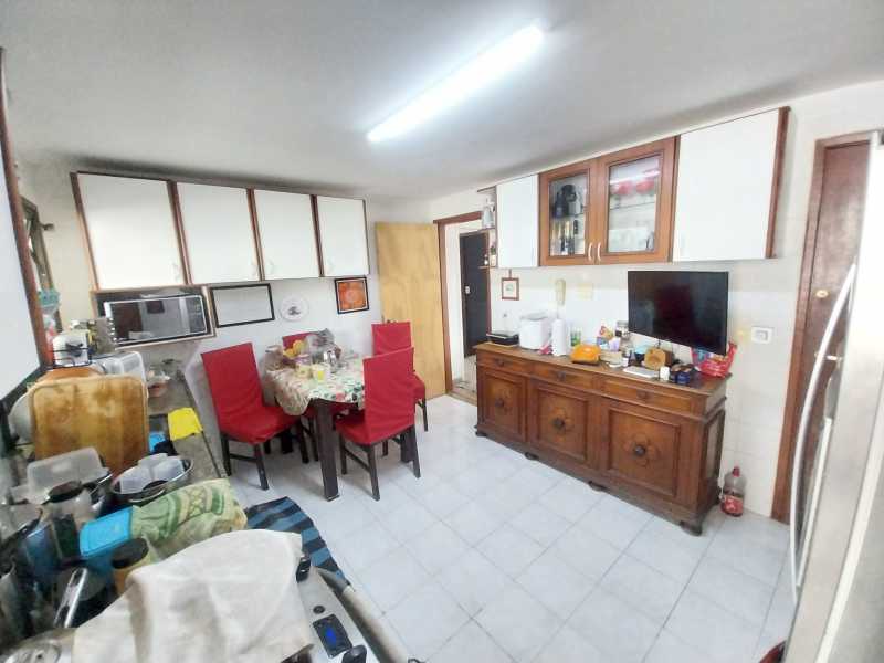 Cobertura, 3 quartos, 257 m² - Foto 9