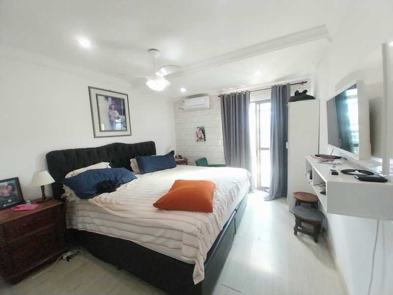 Cobertura, 3 quartos, 257 m² - Foto 12