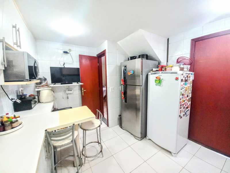 Casa de Condomínio à venda com 4 quartos, 169m² - Foto 11