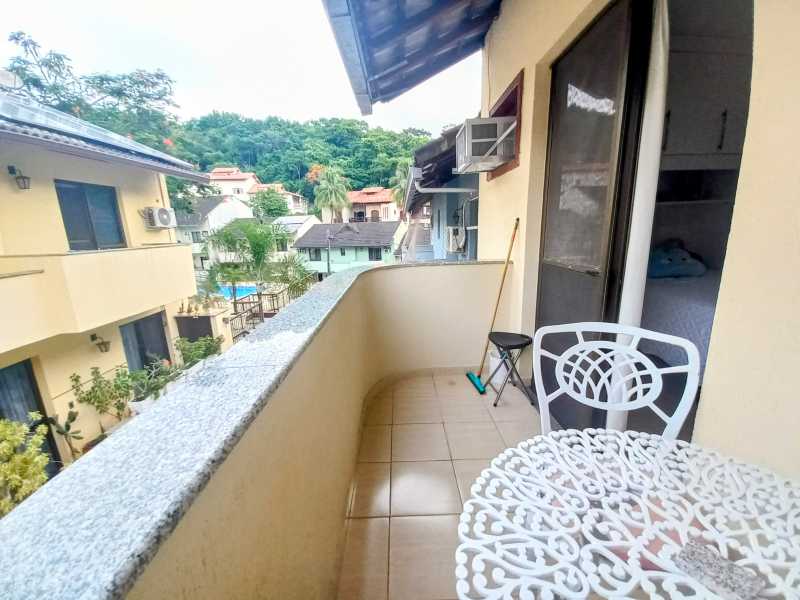 Casa de Condomínio à venda com 4 quartos, 169m² - Foto 24