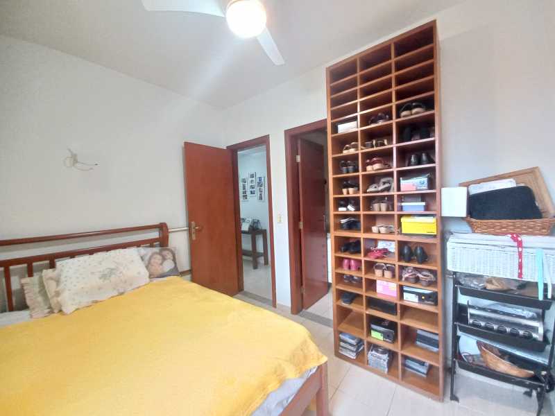 Casa de Condomínio à venda com 4 quartos, 169m² - Foto 25