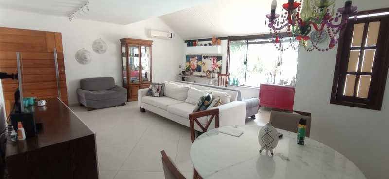 Casa de Condomínio à venda com 4 quartos, 214m² - Foto 20