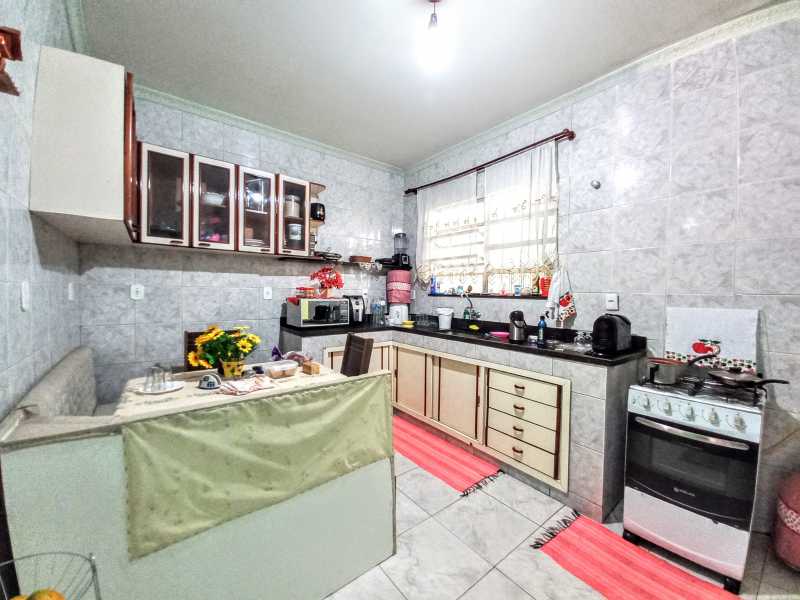 Casa de Condomínio à venda com 4 quartos, 227m² - Foto 10