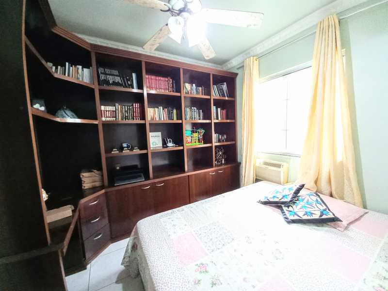 Casa de Condomínio à venda com 4 quartos, 227m² - Foto 15