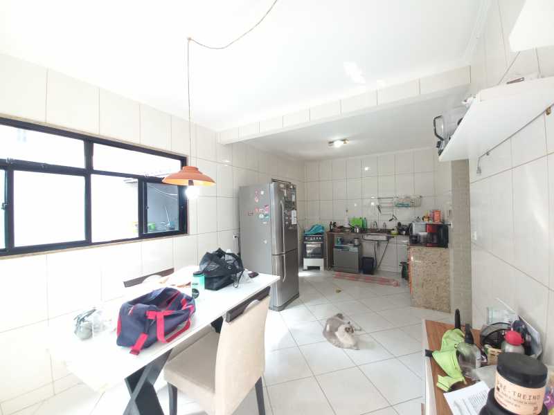 Casa de Condomínio à venda com 4 quartos, 160m² - Foto 10