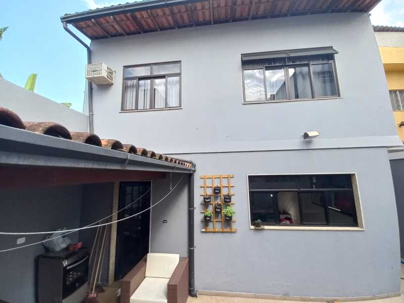 Casa de Condomínio à venda com 4 quartos, 160m² - Foto 25