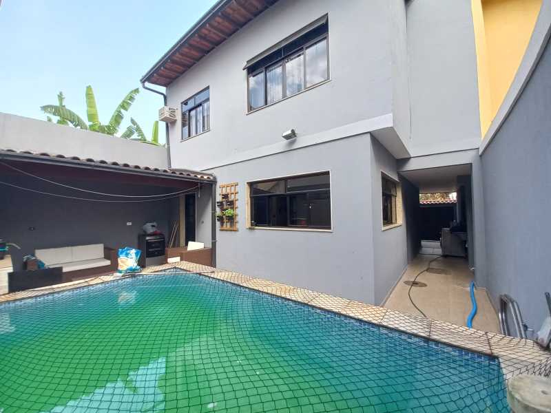 Casa de Condomínio à venda com 4 quartos, 160m² - Foto 28