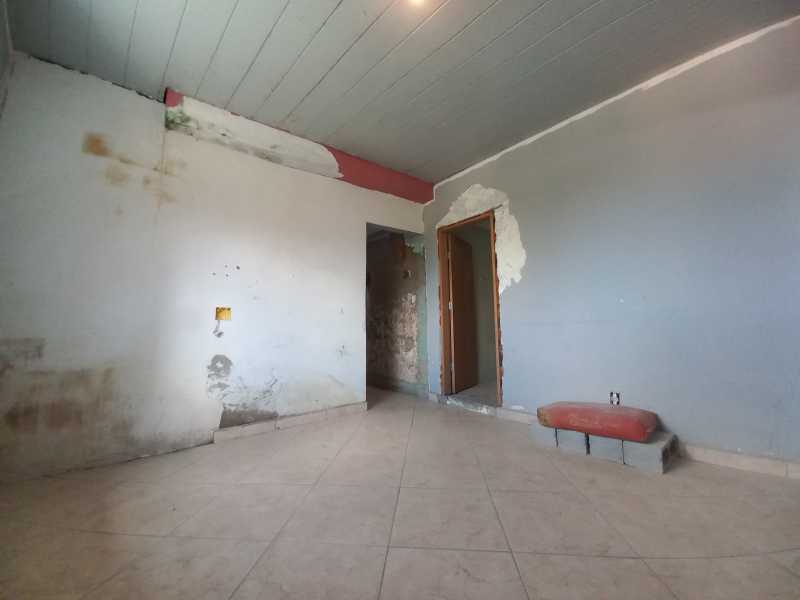 Casa à venda com 3 quartos, 60m² - Foto 16