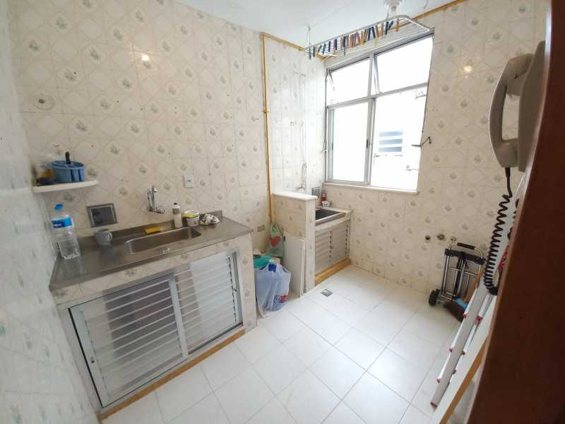 Apartamento à venda com 2 quartos, 45m² - Foto 20