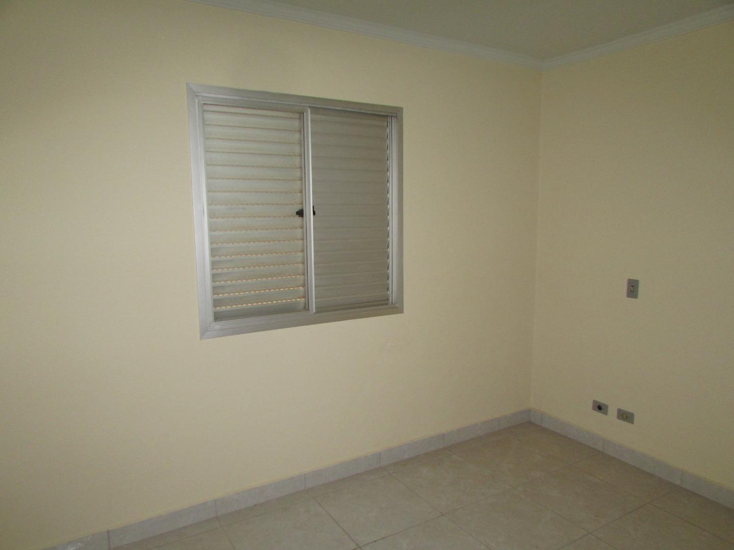 Apartamento à venda com 3 quartos, 86m² - Foto 13