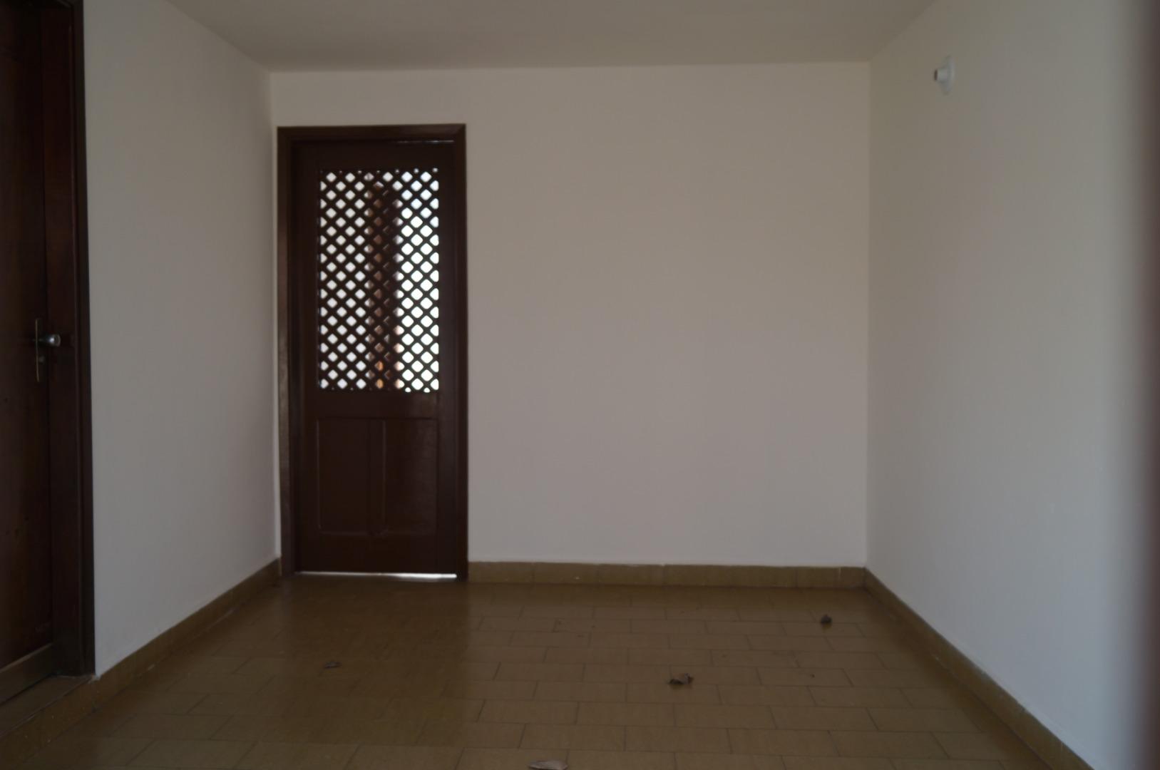 Casa para alugar com 2 quartos, 120m² - Foto 4