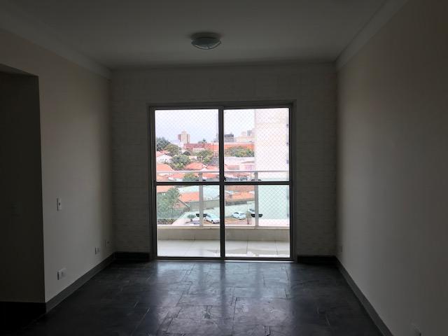 Apartamento à venda com 2 quartos, 74m² - Foto 3