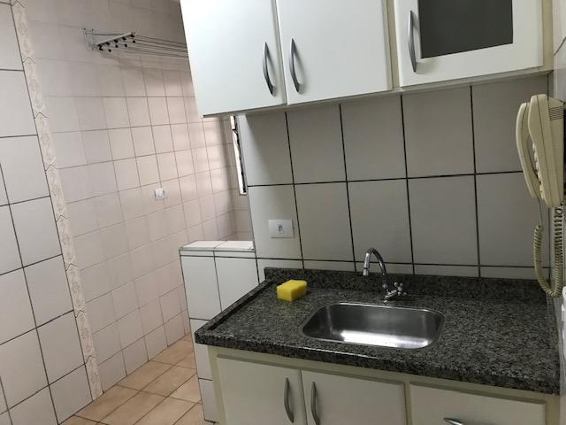 Apartamento à venda com 2 quartos, 65m² - Foto 10