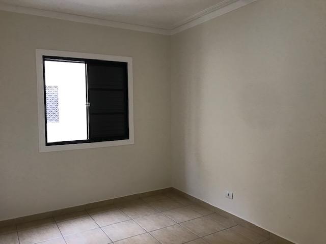 Apartamento à venda com 2 quartos, 65m² - Foto 13