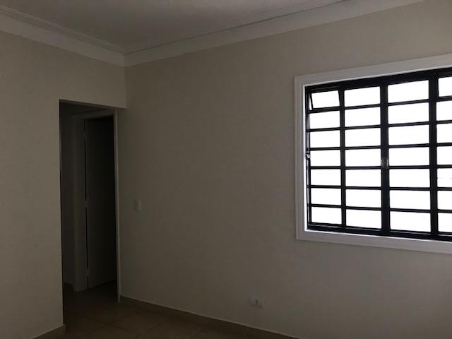 Apartamento à venda com 2 quartos, 65m² - Foto 2