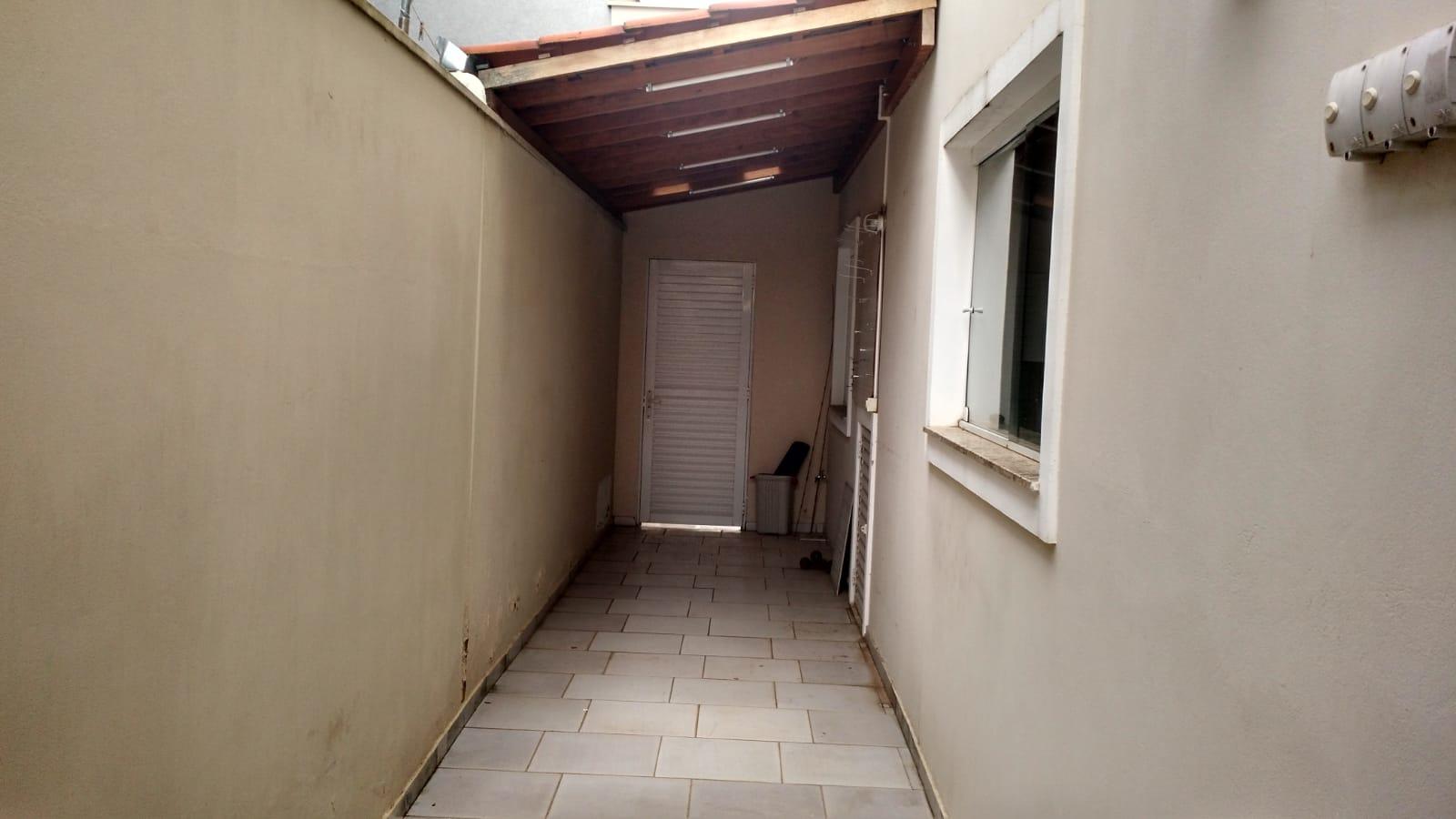 Casa de Condomínio à venda com 4 quartos, 229m² - Foto 5