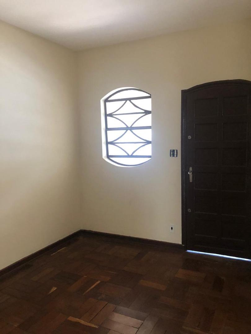 Casa para alugar com 2 quartos, 122m² - Foto 2