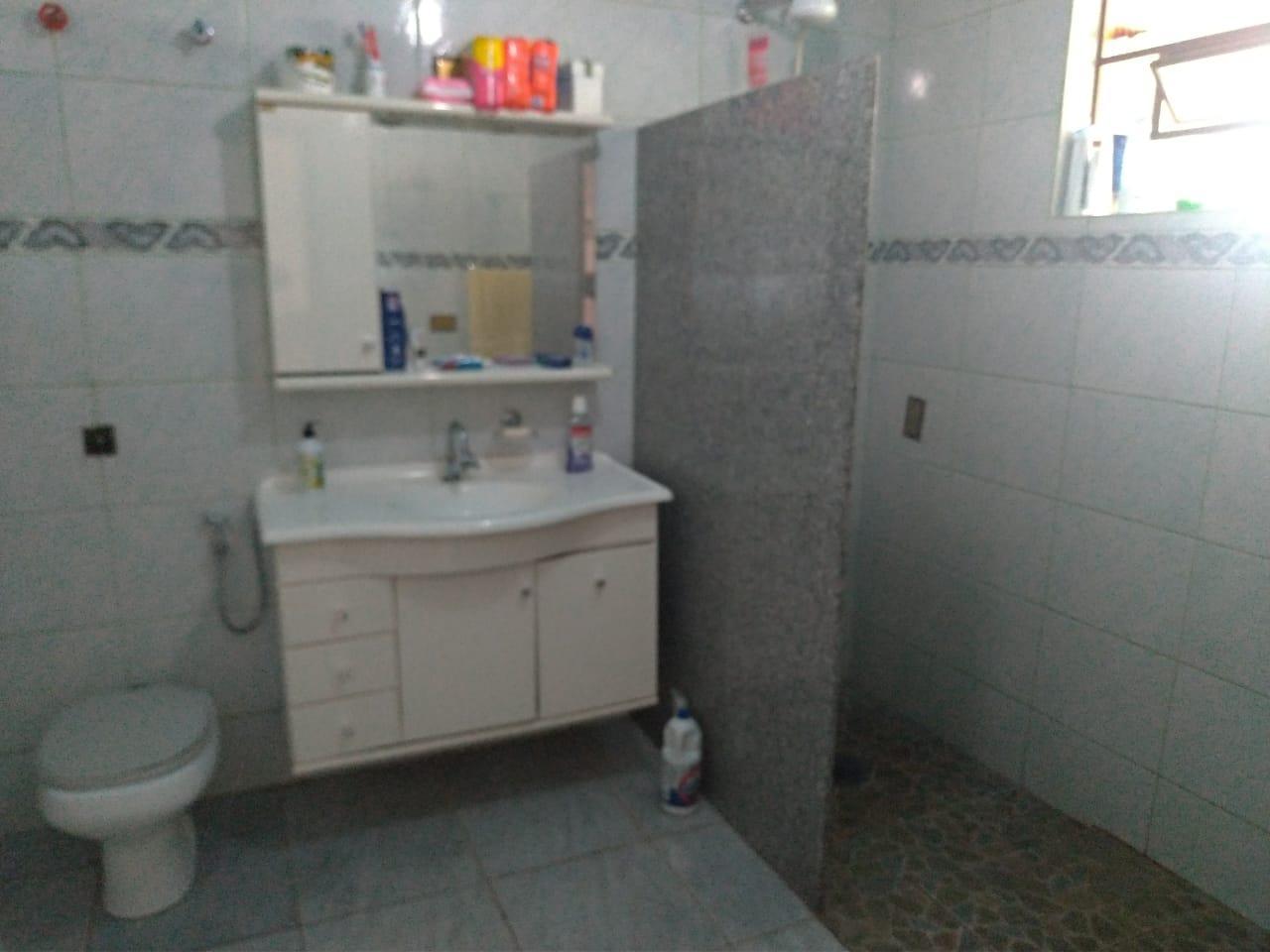 Casa à venda com 3 quartos, 300m² - Foto 11