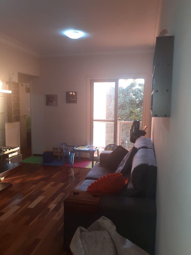 Apartamento à venda com 3 quartos, 76m² - Foto 4