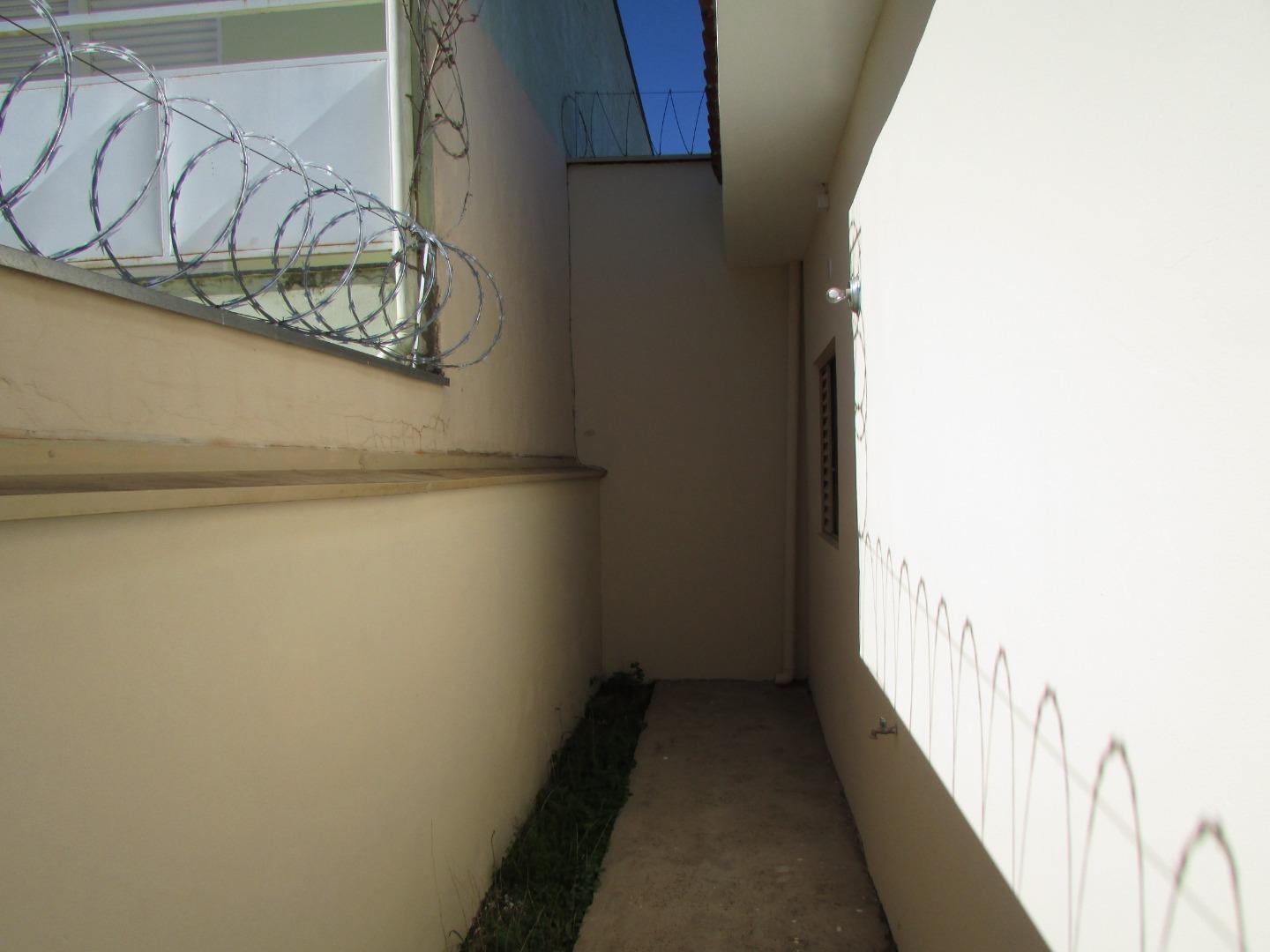 Casa para alugar com 3 quartos, 110m² - Foto 13