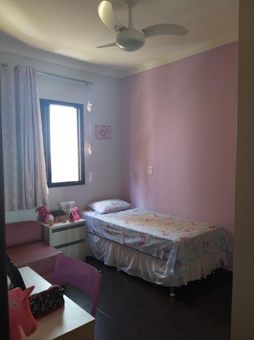 Apartamento à venda com 3 quartos, 87m² - Foto 11