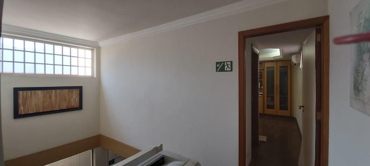 Casa Comercial à venda, 254m² - Foto 8