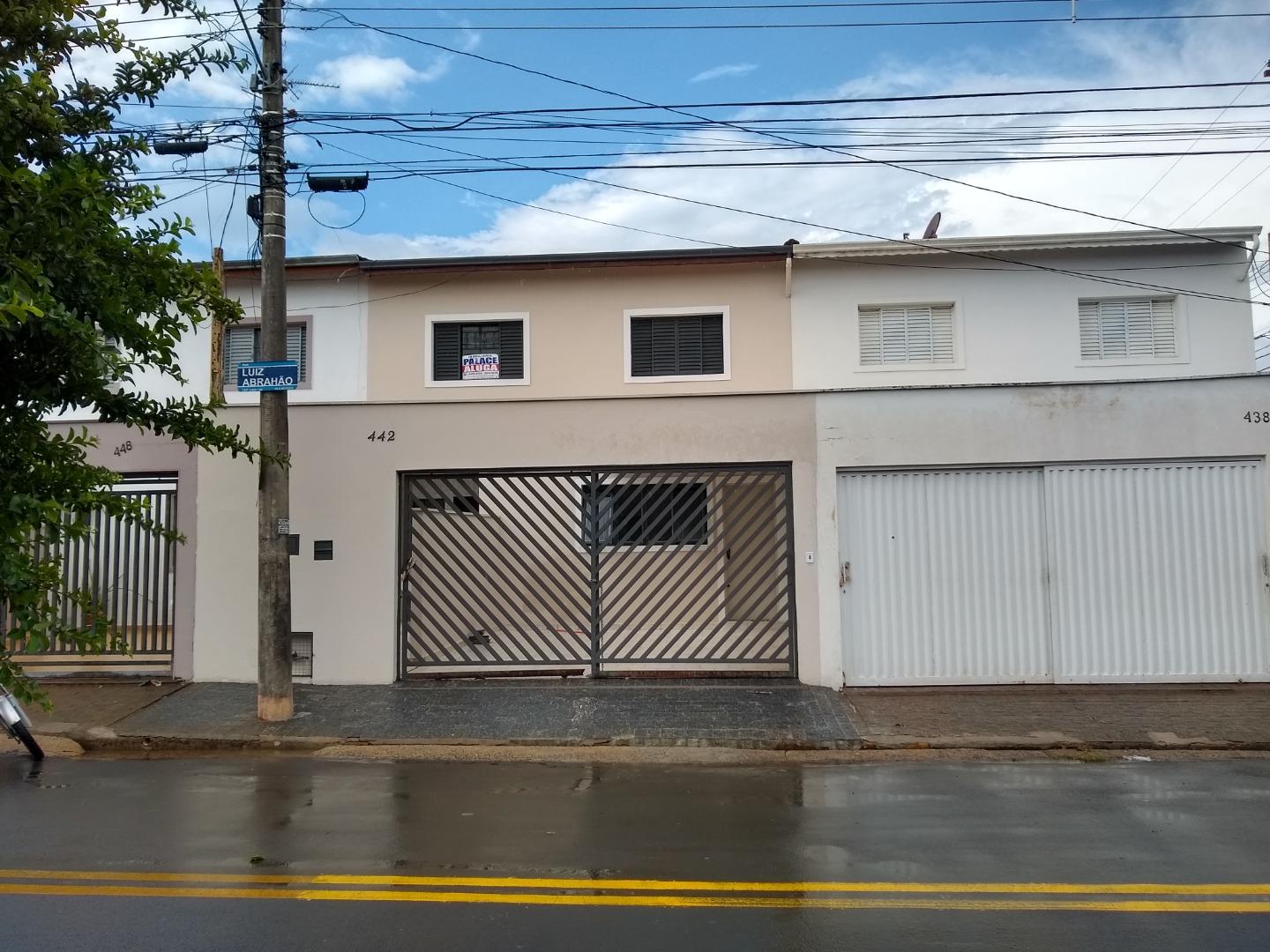 Casa para alugar com 2 quartos, 180m² - Foto 1