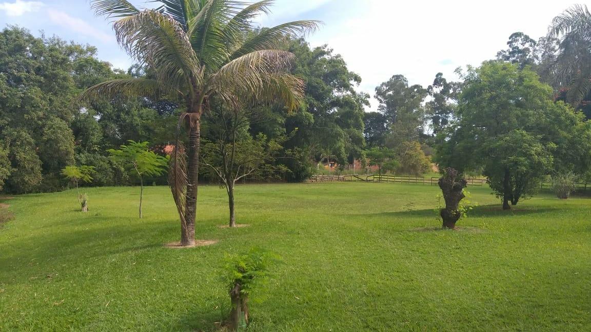 Chácara à venda com 1 quarto, 100m² - Foto 7