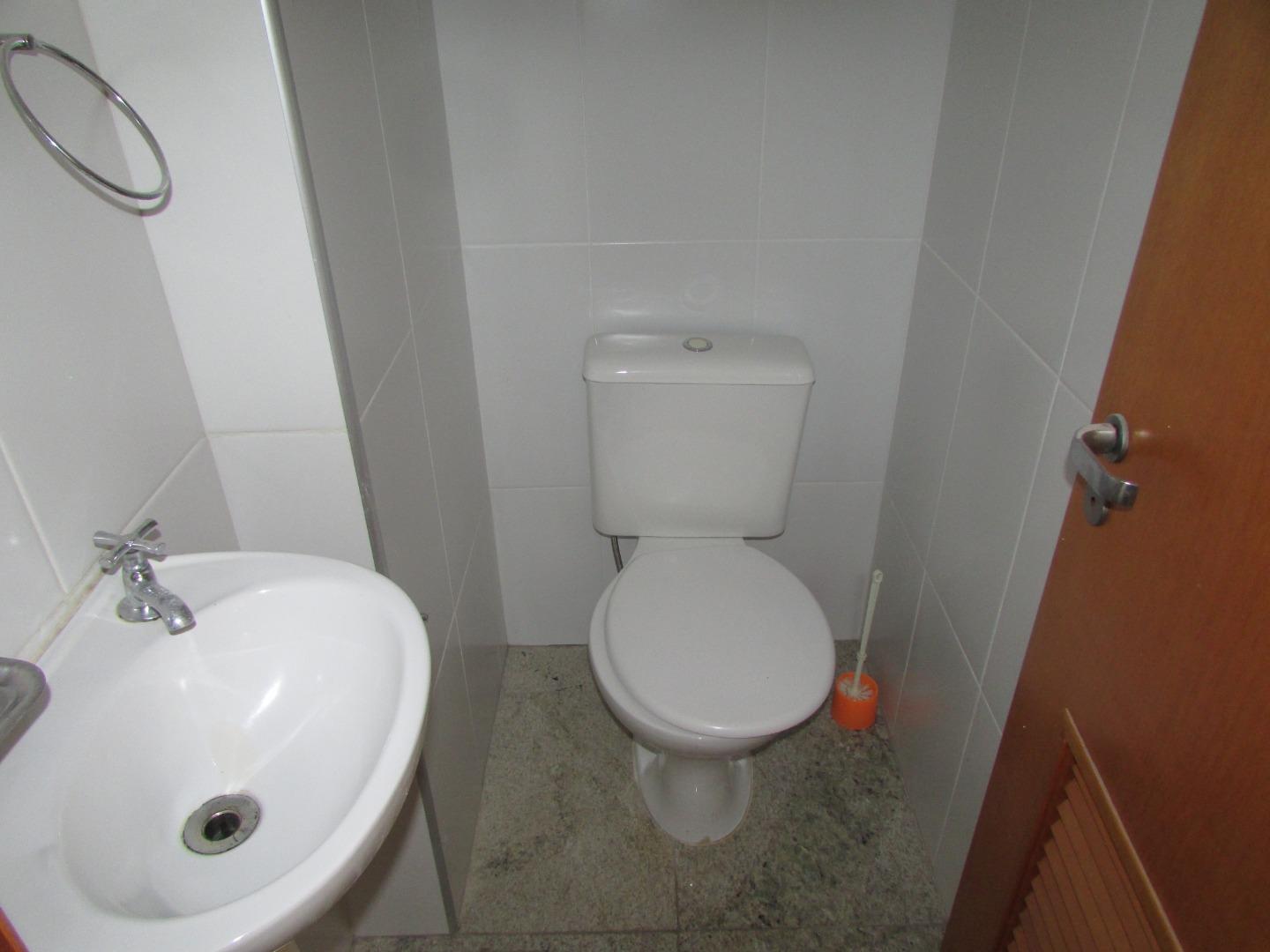 Apartamento para alugar com 3 quartos, 112m² - Foto 5