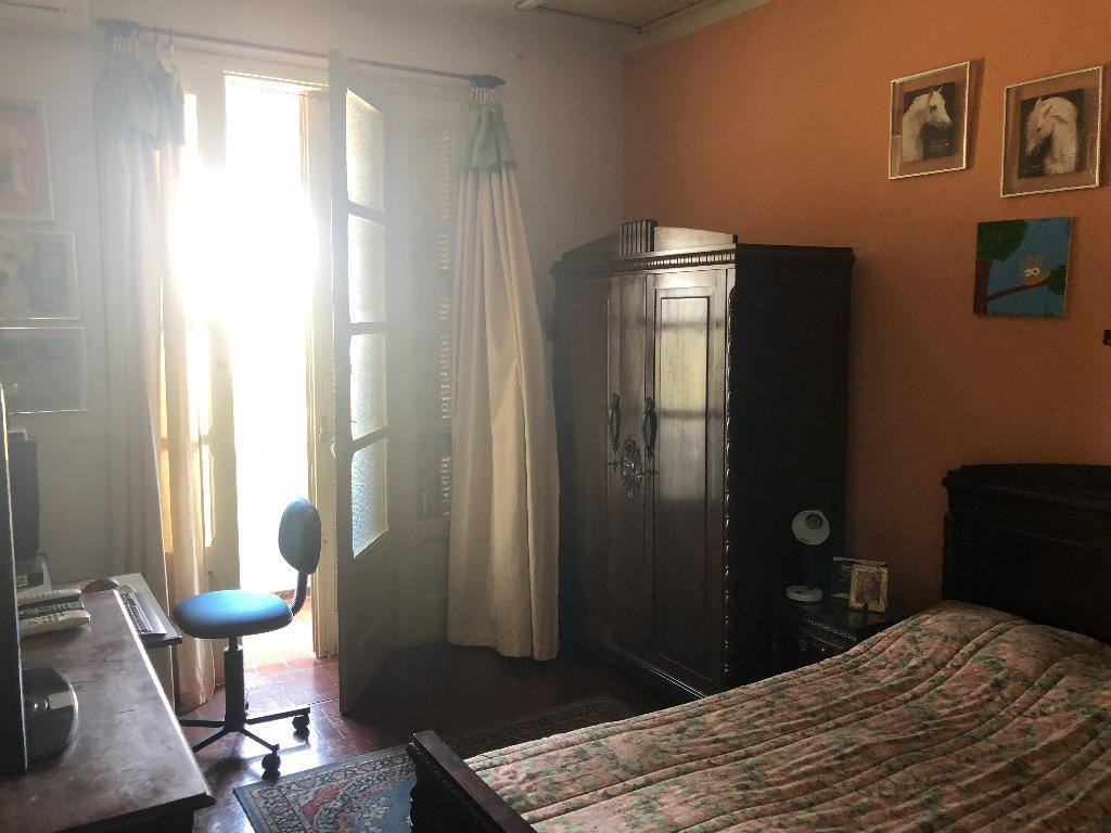 Casa à venda com 3 quartos, 263m² - Foto 2