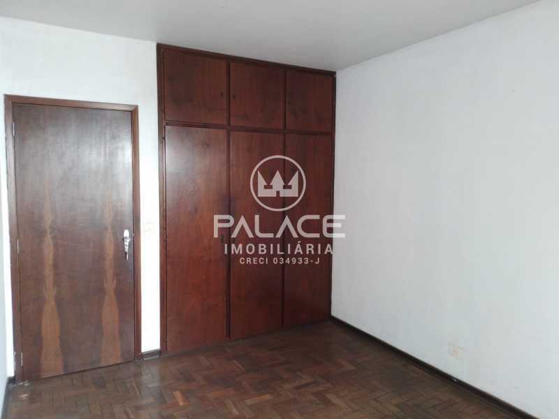 Casa à venda com 5 quartos, 205m² - Foto 14