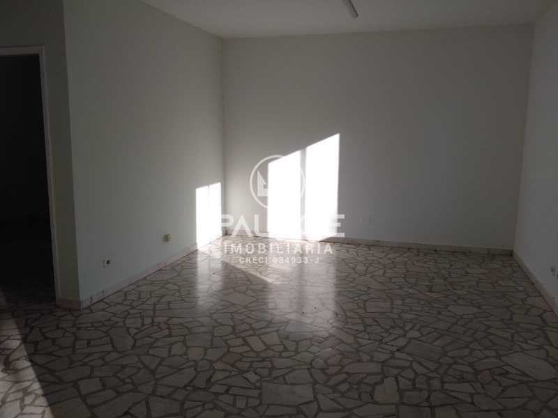 Casa à venda com 5 quartos, 185m² - Foto 24