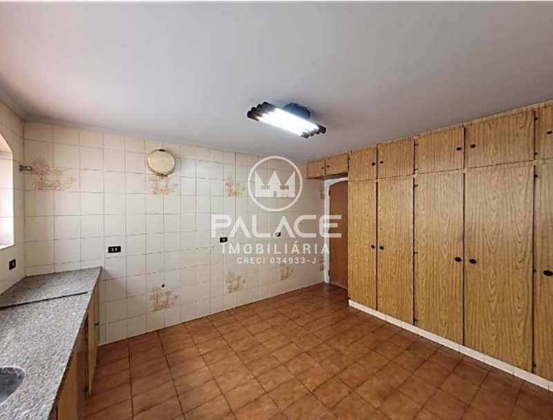 Casa à venda e aluguel com 6 quartos, 293m² - Foto 12