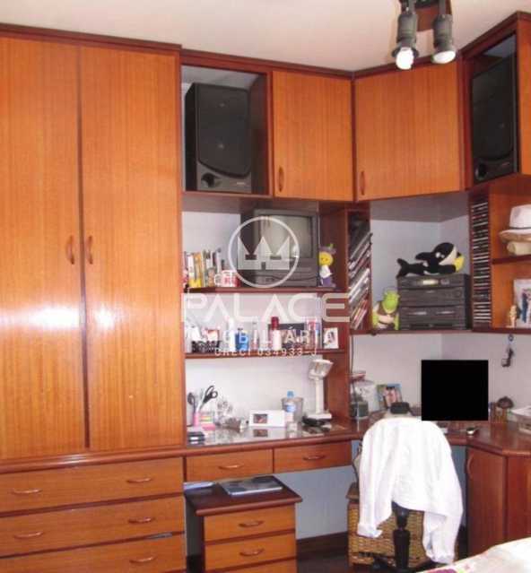 Casa à venda com 3 quartos, 250m² - Foto 9