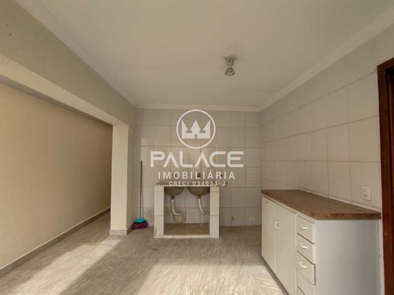 Casa para alugar com 3 quartos, 116m² - Foto 28