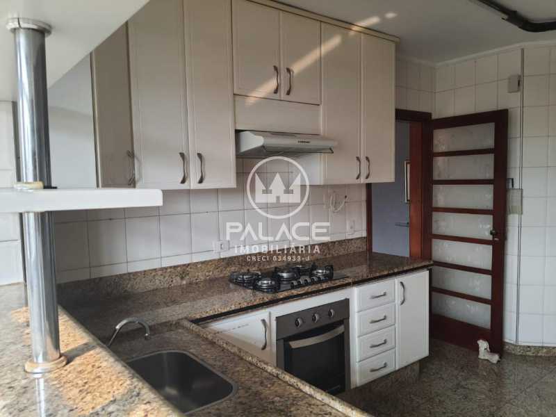 Apartamento à venda com 3 quartos, 126m² - Foto 19