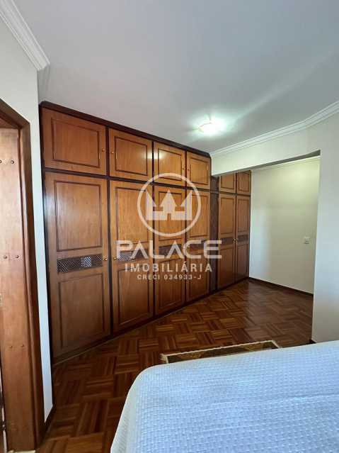 Apartamento à venda com 3 quartos, 150m² - Foto 2