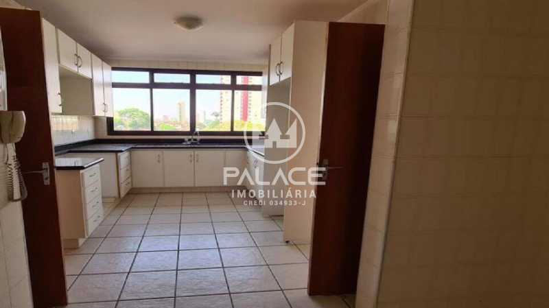 Apartamento à venda com 4 quartos, 189m² - Foto 5