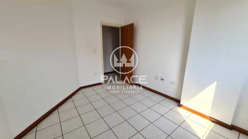 Apartamento à venda com 4 quartos, 189m² - Foto 13