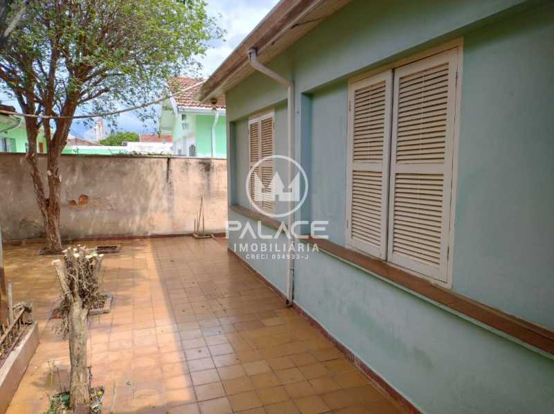 Casa à venda com 3 quartos, 170m² - Foto 1