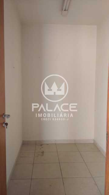 Casa para alugar com 5 quartos, 382m² - Foto 15