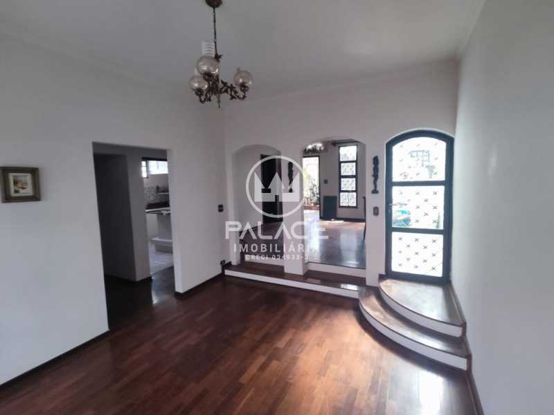 Casa à venda com 3 quartos, 330m² - Foto 7