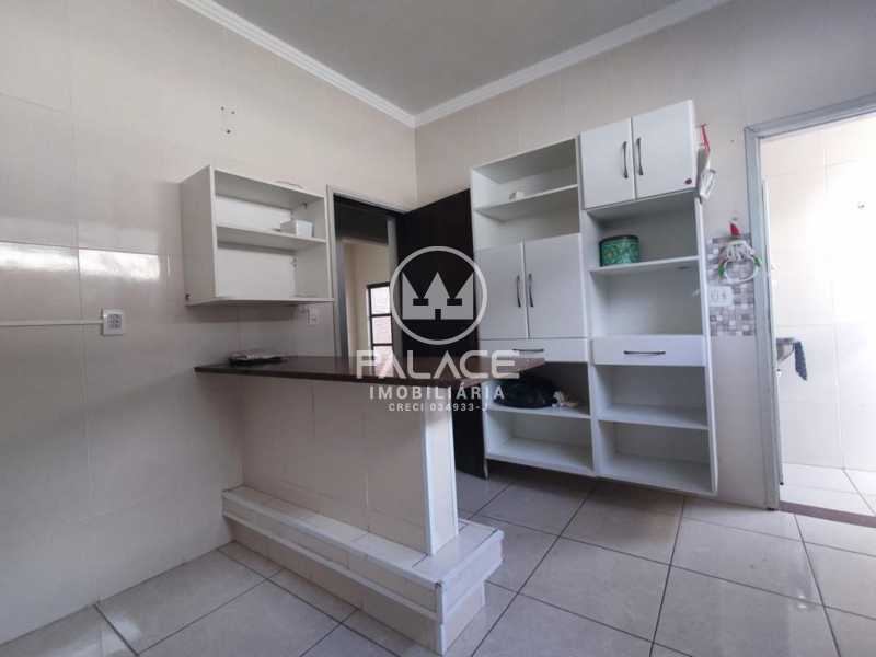 Casa à venda com 3 quartos, 330m² - Foto 17