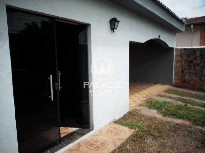 Casa à venda com 4 quartos, 155m² - Foto 2