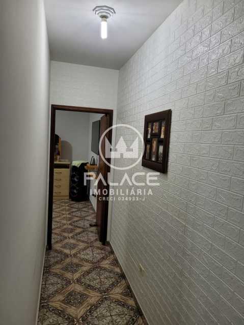 Casa à venda com 2 quartos, 140m² - Foto 13