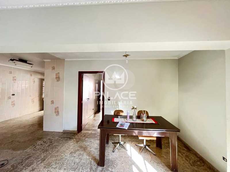 Casa à venda com 5 quartos, 286m² - Foto 10