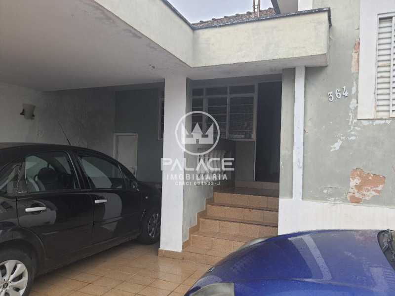 Casa à venda com 3 quartos, 300m² - Foto 3