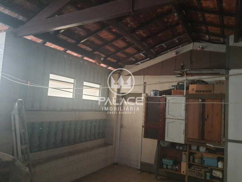 Casa à venda com 3 quartos, 300m² - Foto 10