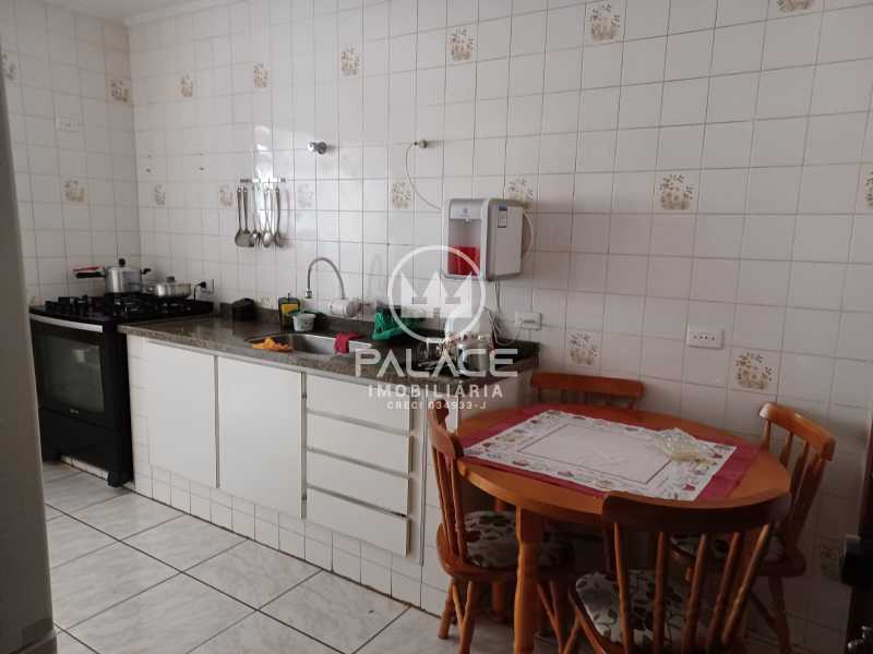 Apartamento à venda com 2 quartos, 75m² - Foto 22