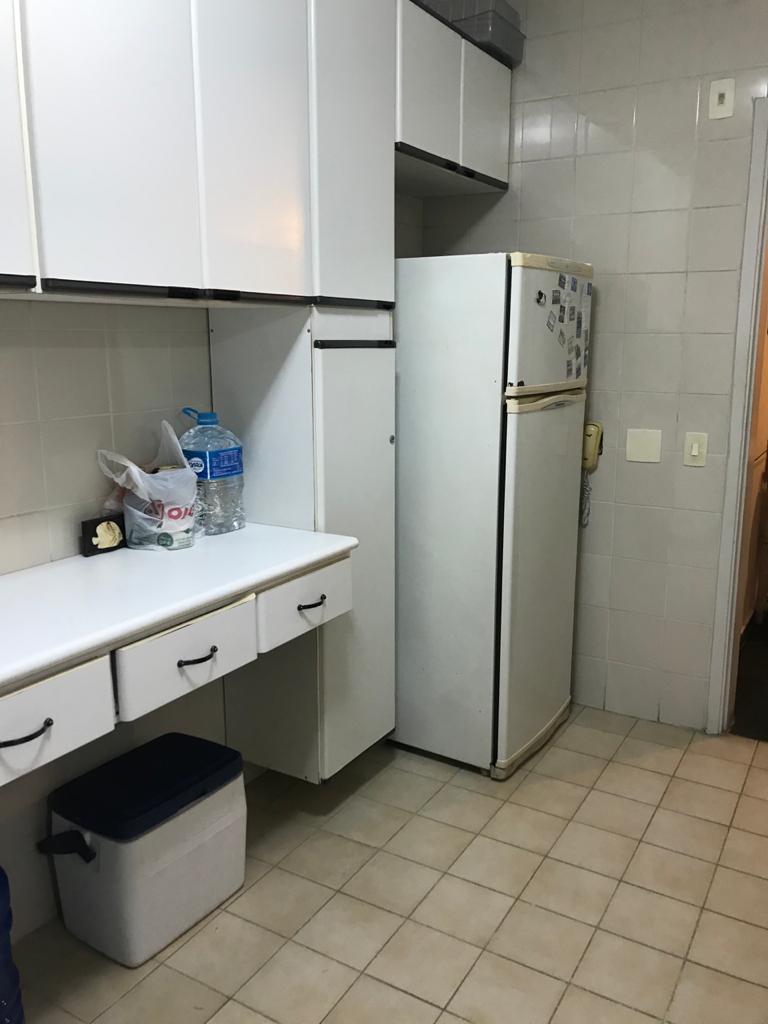 Apartamento à venda com 3 quartos, 145m² - Foto 13